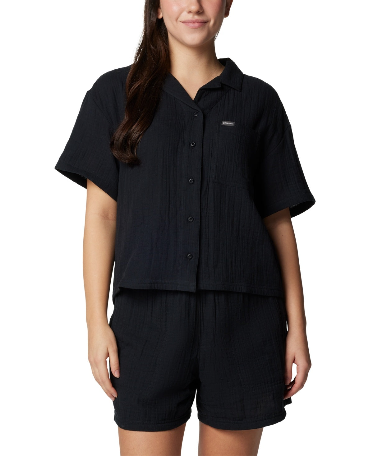 Columbia Women Regular fit Short Sleeve Button-Up Shirt Medium Black Solid