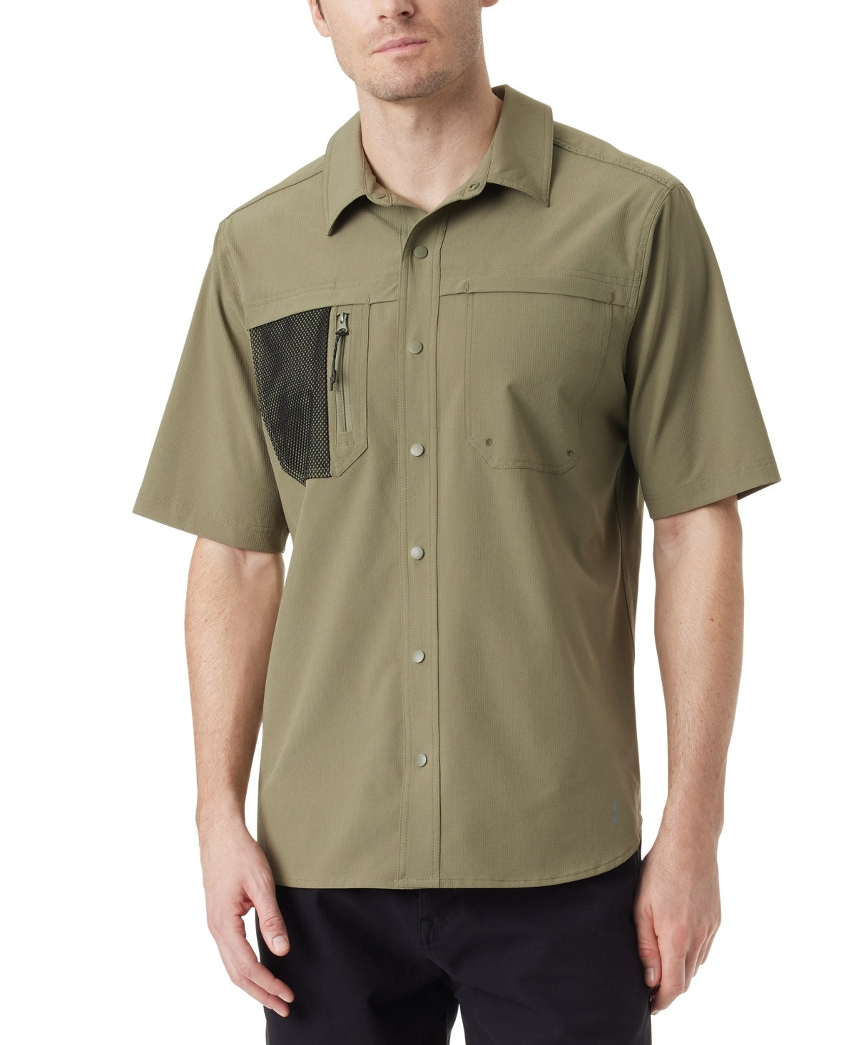 Bass Outdoor Mens Regular fit Short Sleeve Button-Up Shirt Small Green Solid