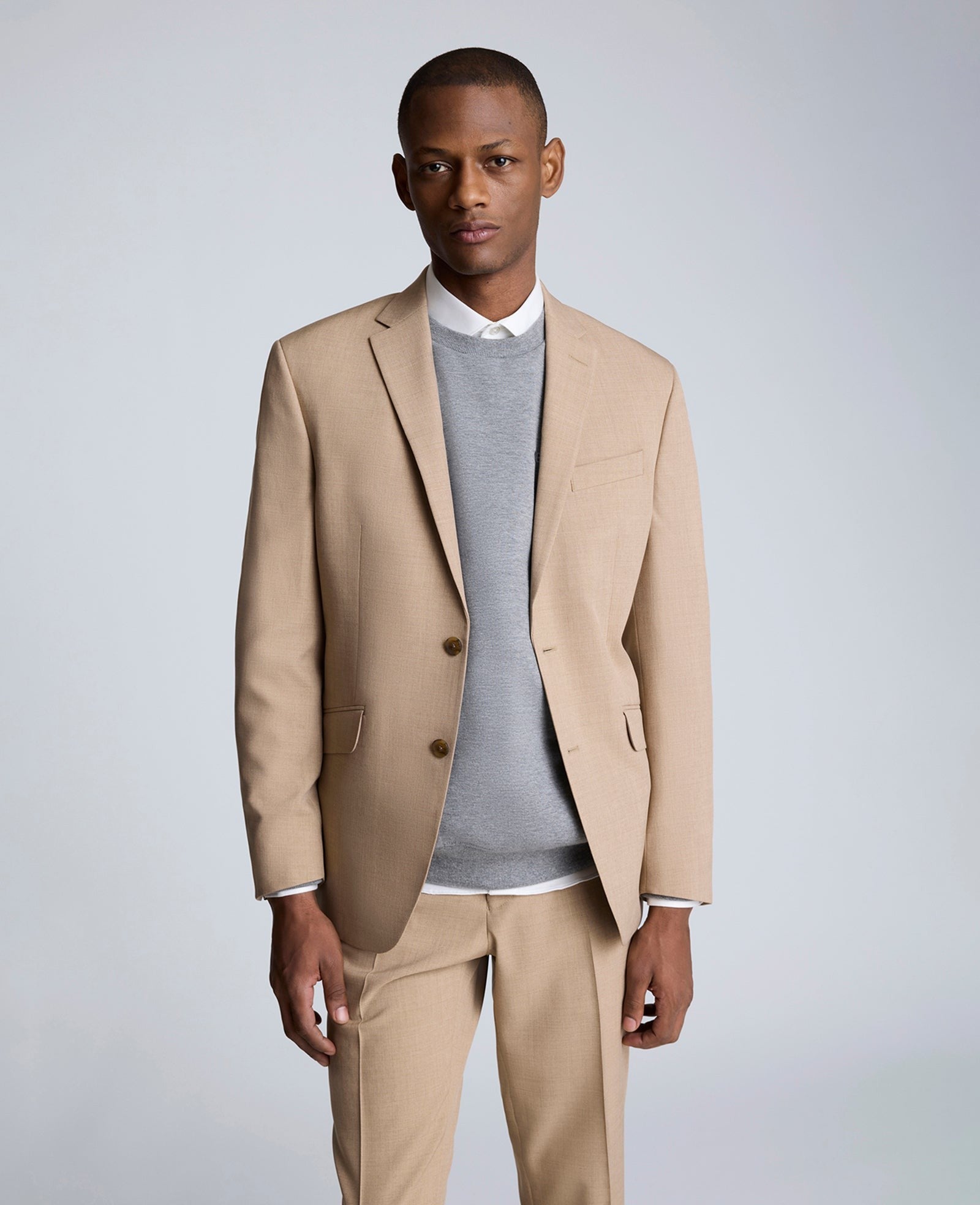 Kenneth Cole Mens Slim fit 2 Piece Suit 48 L Pants 42 / 32 Tan Solid