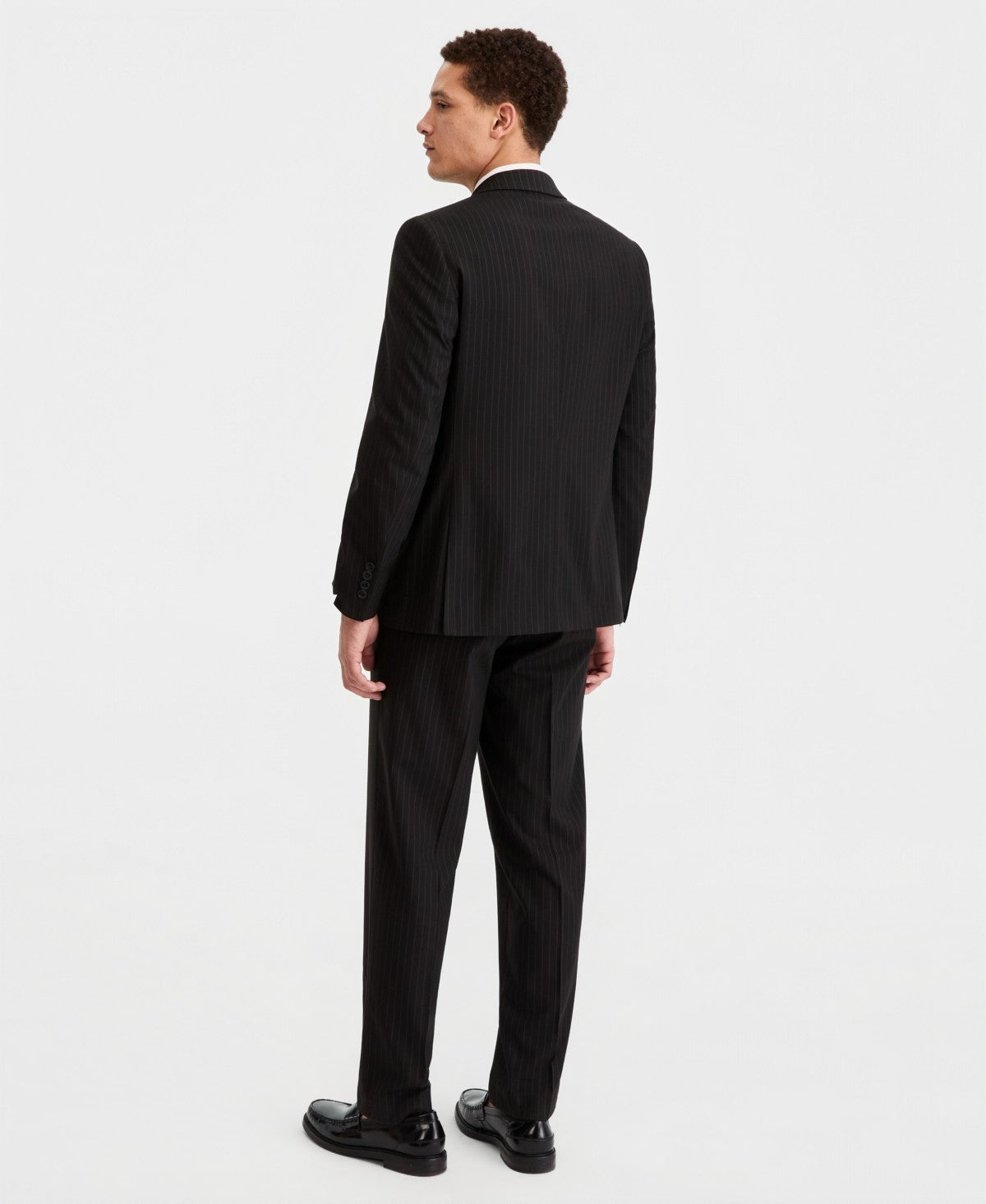 Nautica Mens Modern fit 2 Piece Suit 48 R Pants 42 / 32 Black Striped