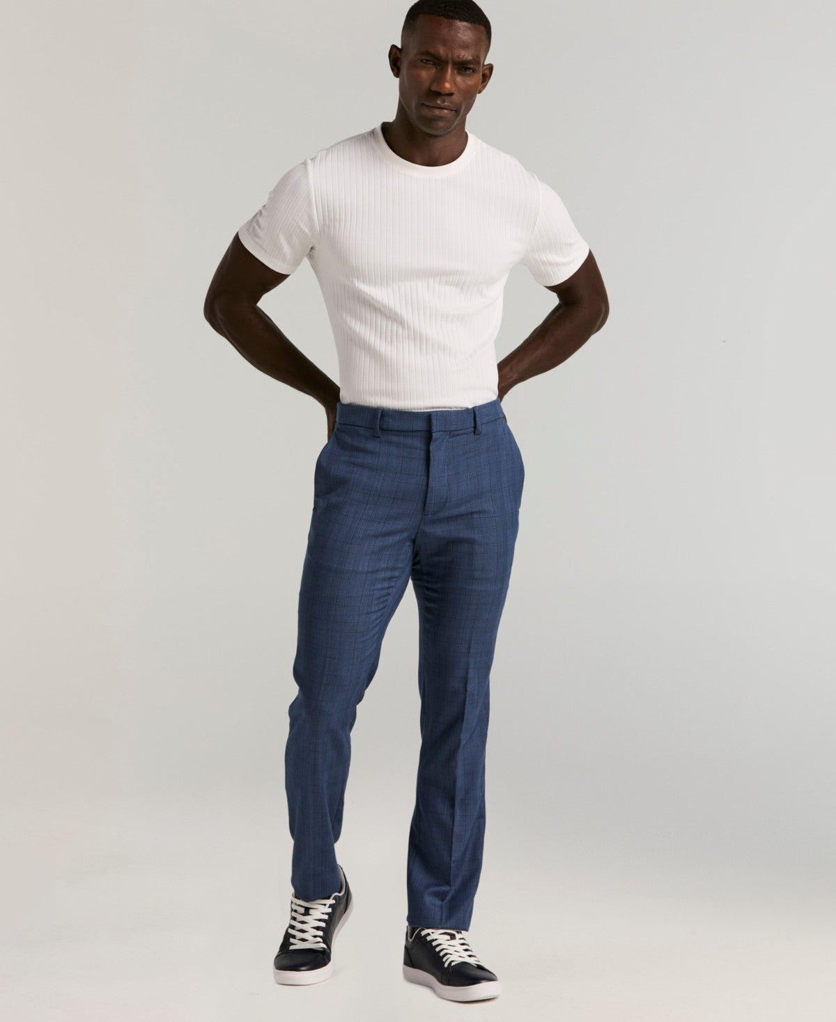 Perry Ellis Portfolio Mens Slim fit Dress Pants 34 / 30 Blue Solid