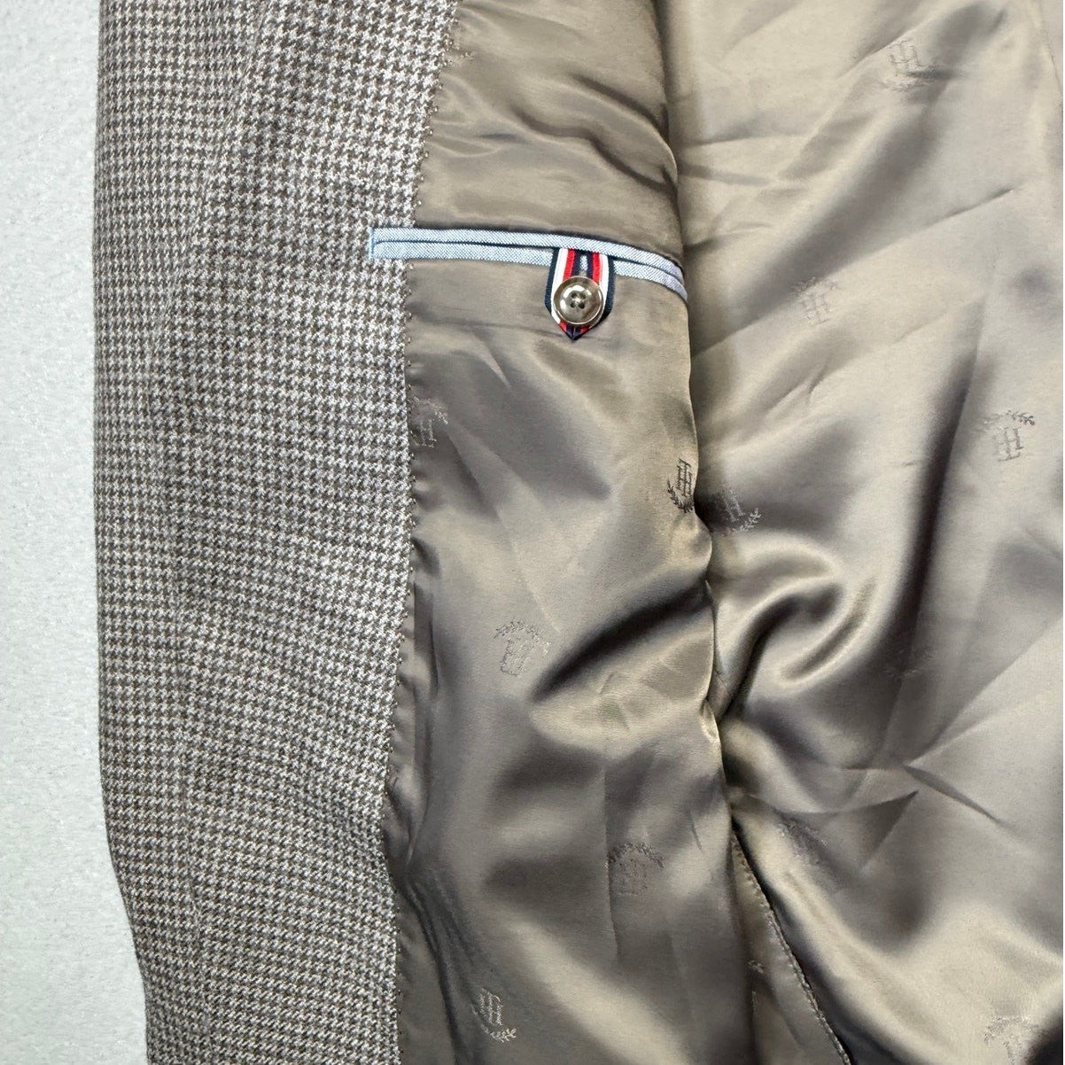 Tommy Hilfiger Mens Modern fit Wool Sport Coat Blazer 44 S Brown Check