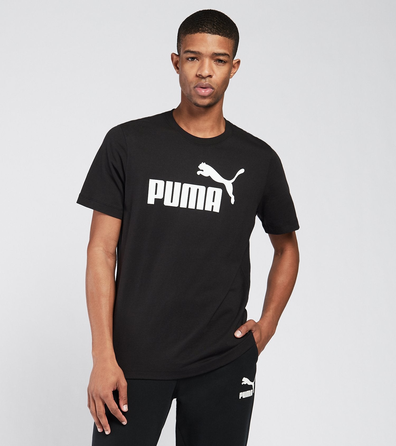 PUMA Mens Slim fit Short Sleeve Graphic T-Shirt Shirt Small Black Solid