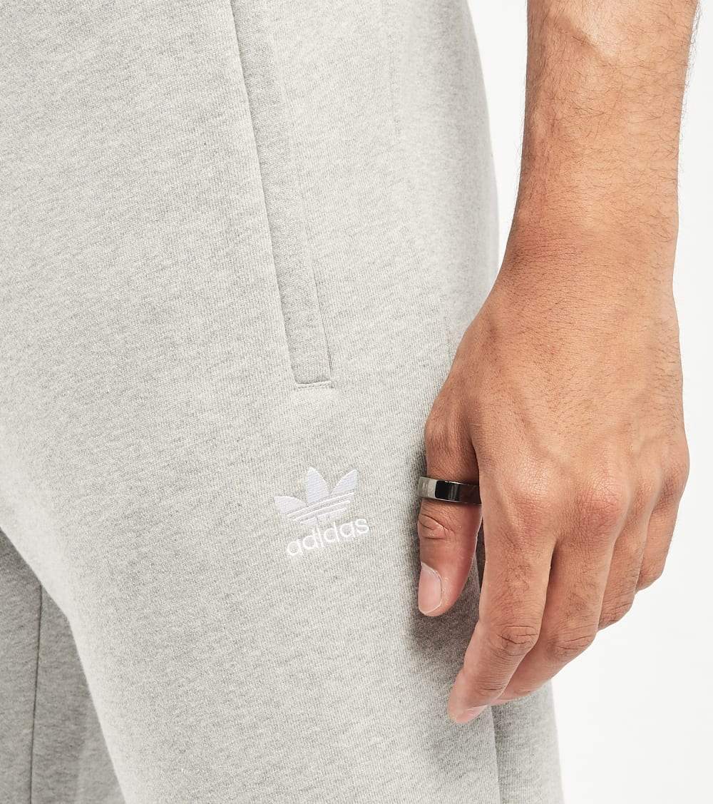 Adidas Men's Slim Fit Originals Fleece Jogger Pants Grey Heather Large