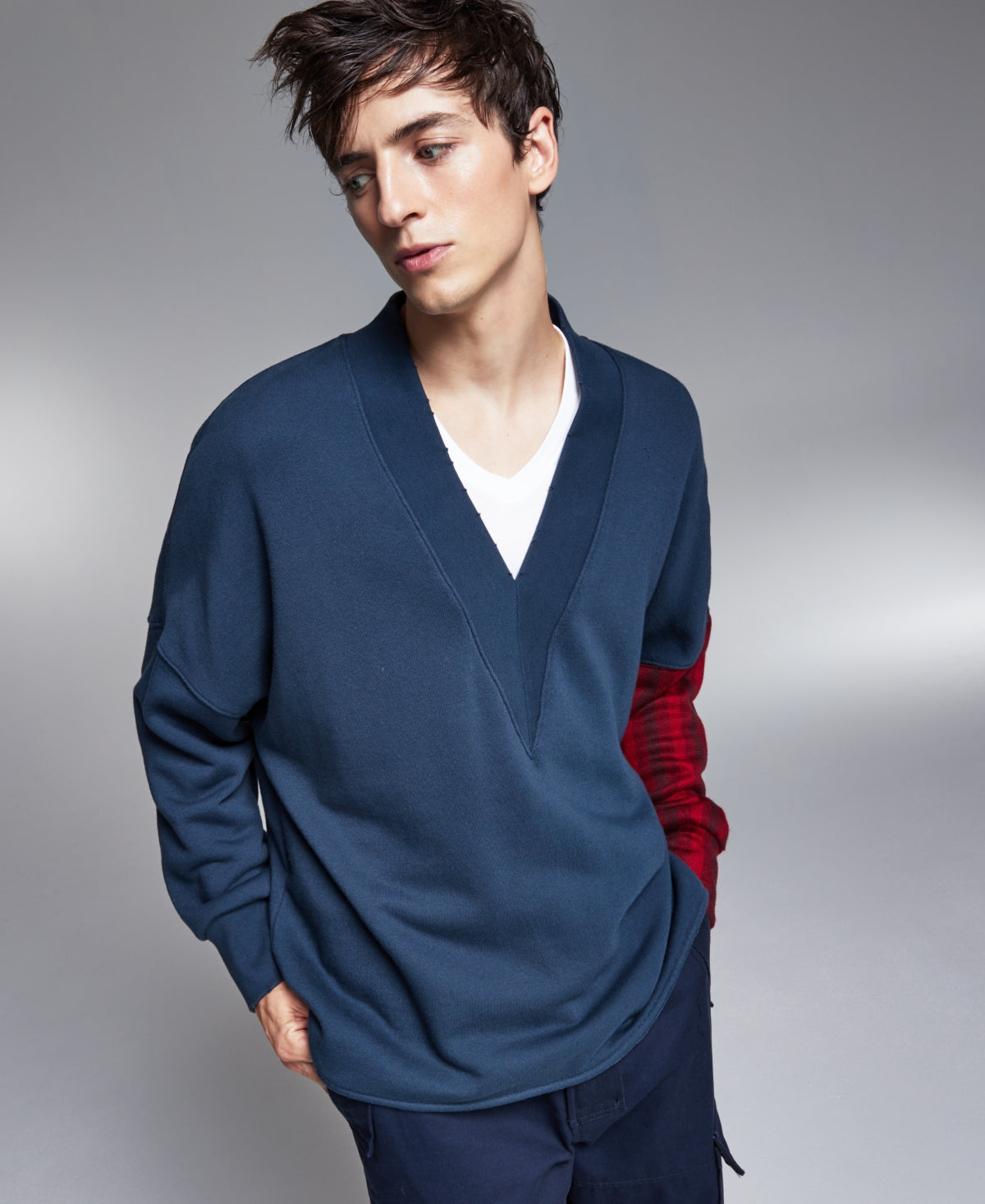 International Concepts Men's Colorblock V neck Sweater Dark Gray Medium