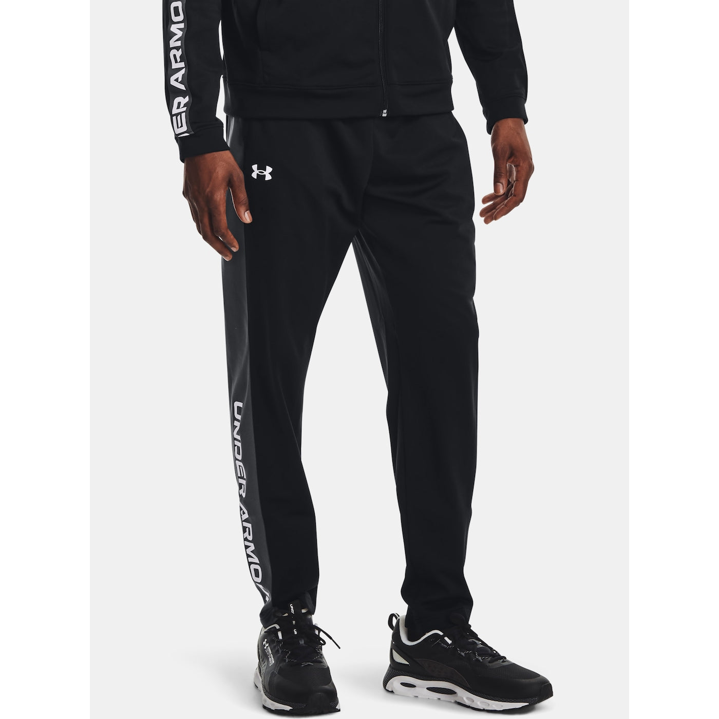 Under Armour Mens Regular fit Athletic Pants XXXL / 30 Black Moisture Wicking