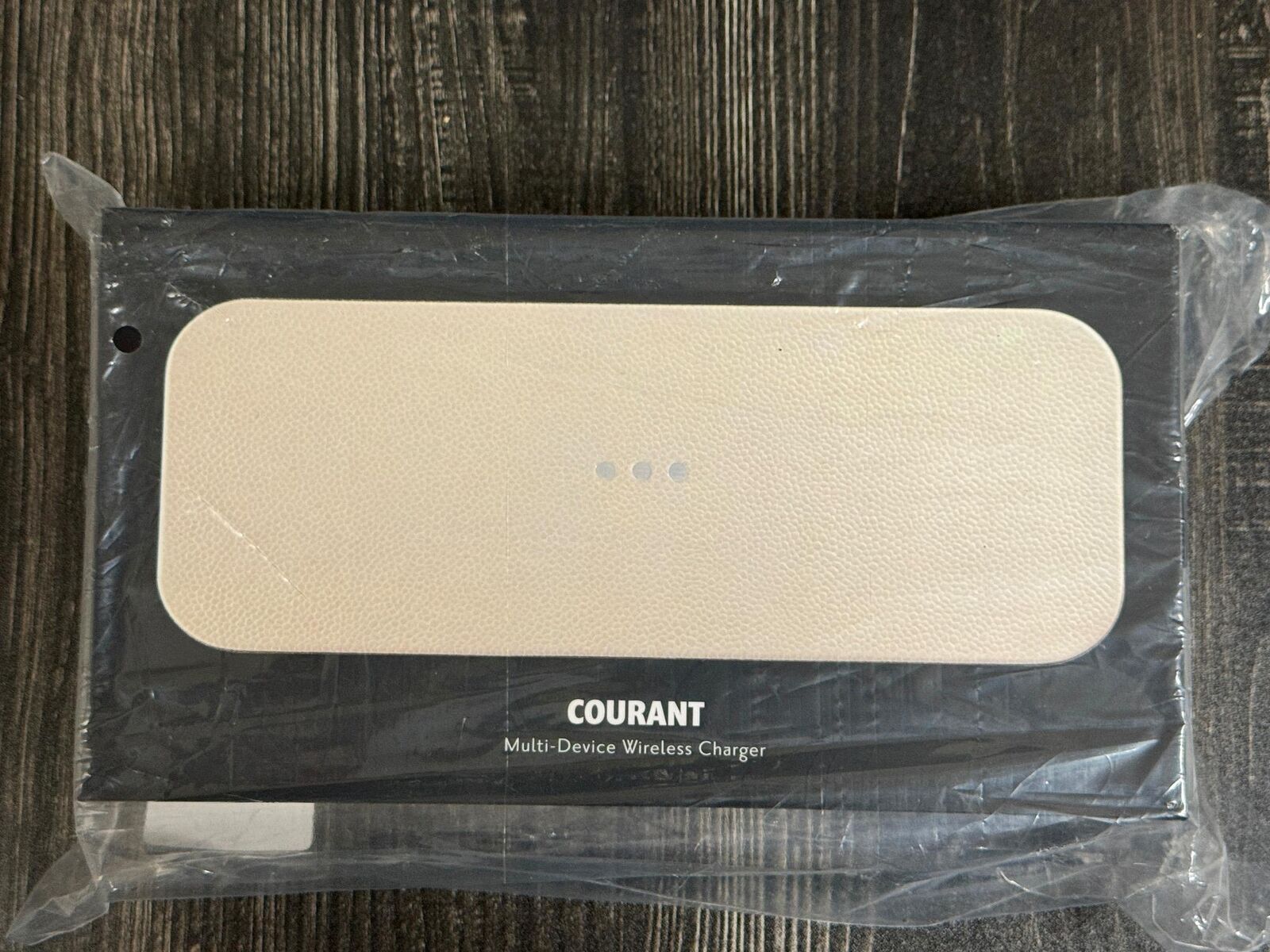 Courant Catch:2 White Leather Multi-Device Wireless Charging Pad USB C MSRP 150$