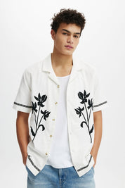 COTTON ON Mens Regular fit Short Sleeve Button-Up Shirt XXL White