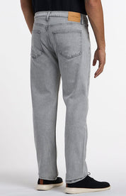 CALVIN KLEIN Men's Standard Straight-Fit Stretch Jeans 38 x 32 Graphite Grey