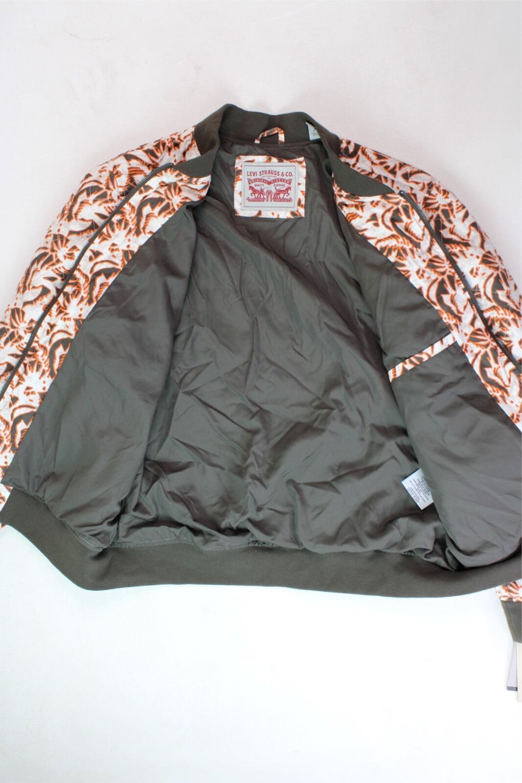 LEVI'S Men's Floral Print Diamond Quilted Bomber Jacket Large Orange White