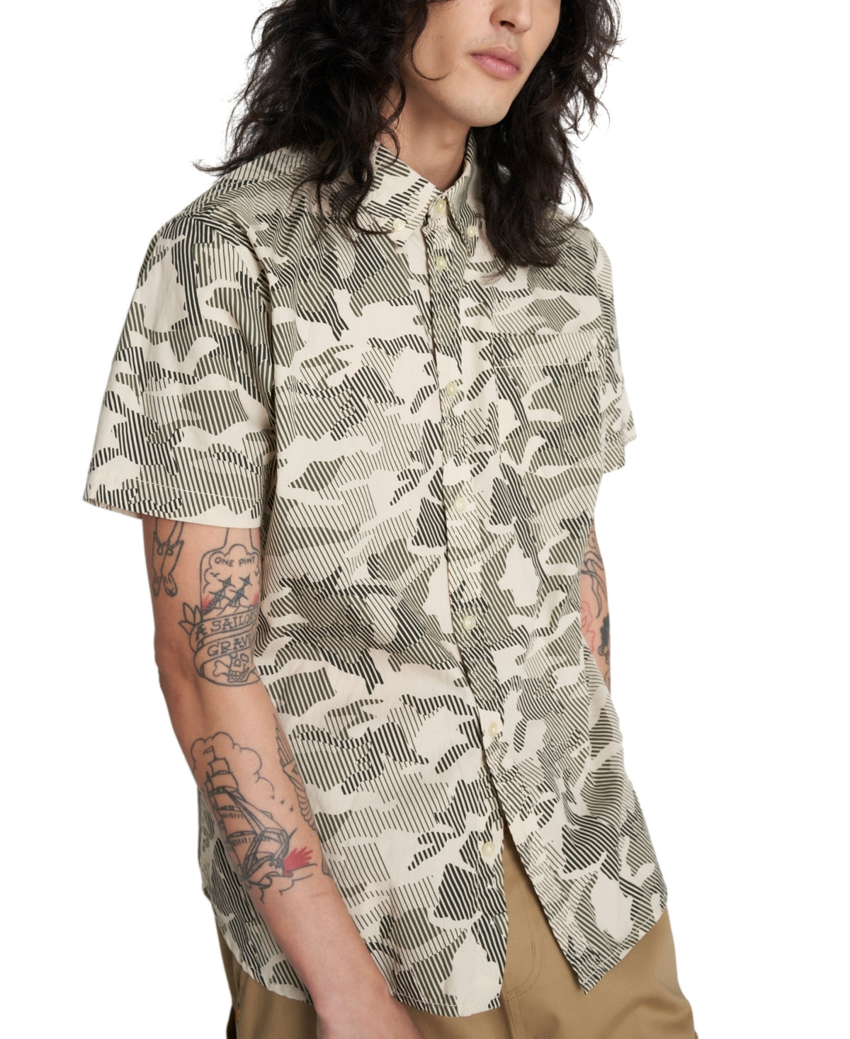 Caterpillar Men's Marshland Camo Short Sleeve Button Down Shirt  Beige Small