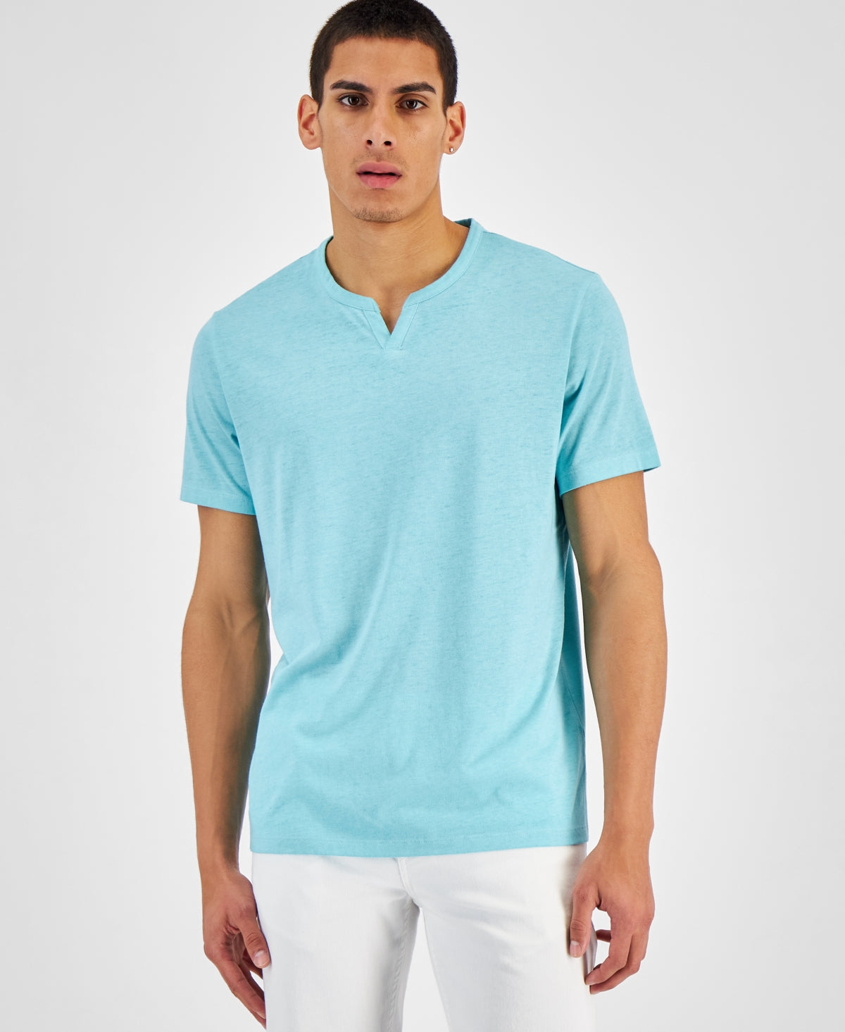 International Concepts  Men's Split neck T shirt Lt/Pas blue Medium