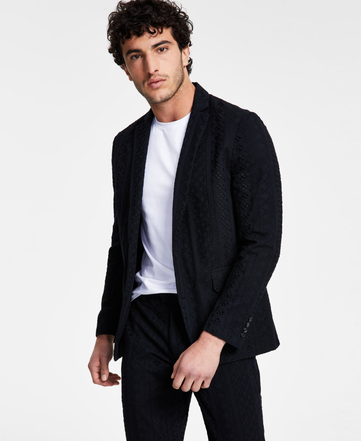 499725827-1.jpg