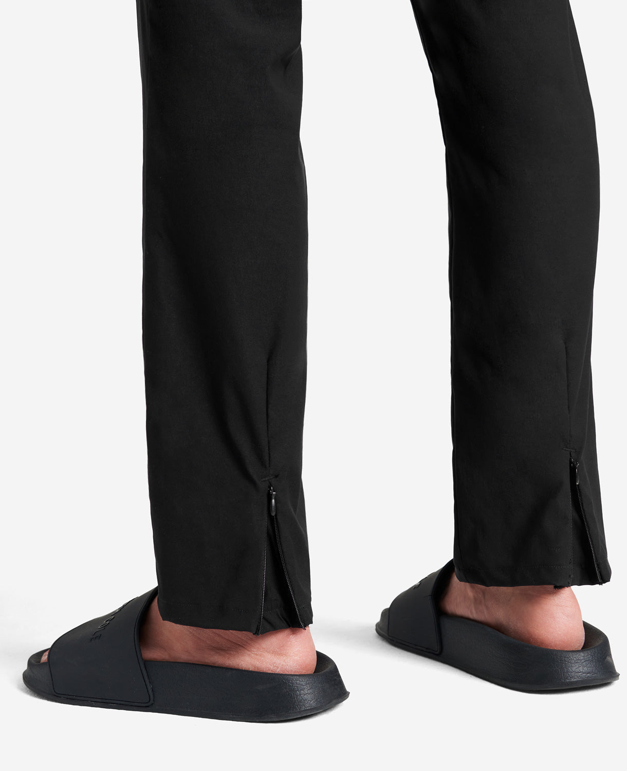 Kenneth Cole Men's Slim Fit Stretch Cargo Pants Black 30 Waist