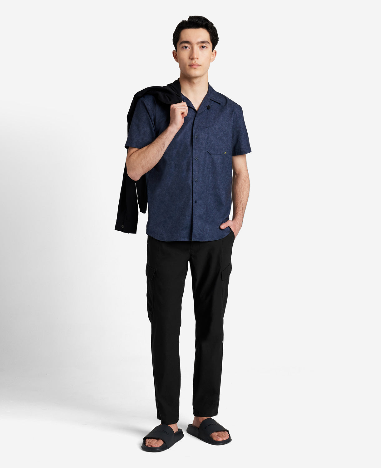 Kenneth Cole Mens Lightweight Water Resistant Cargo Pants Black 38 x 32