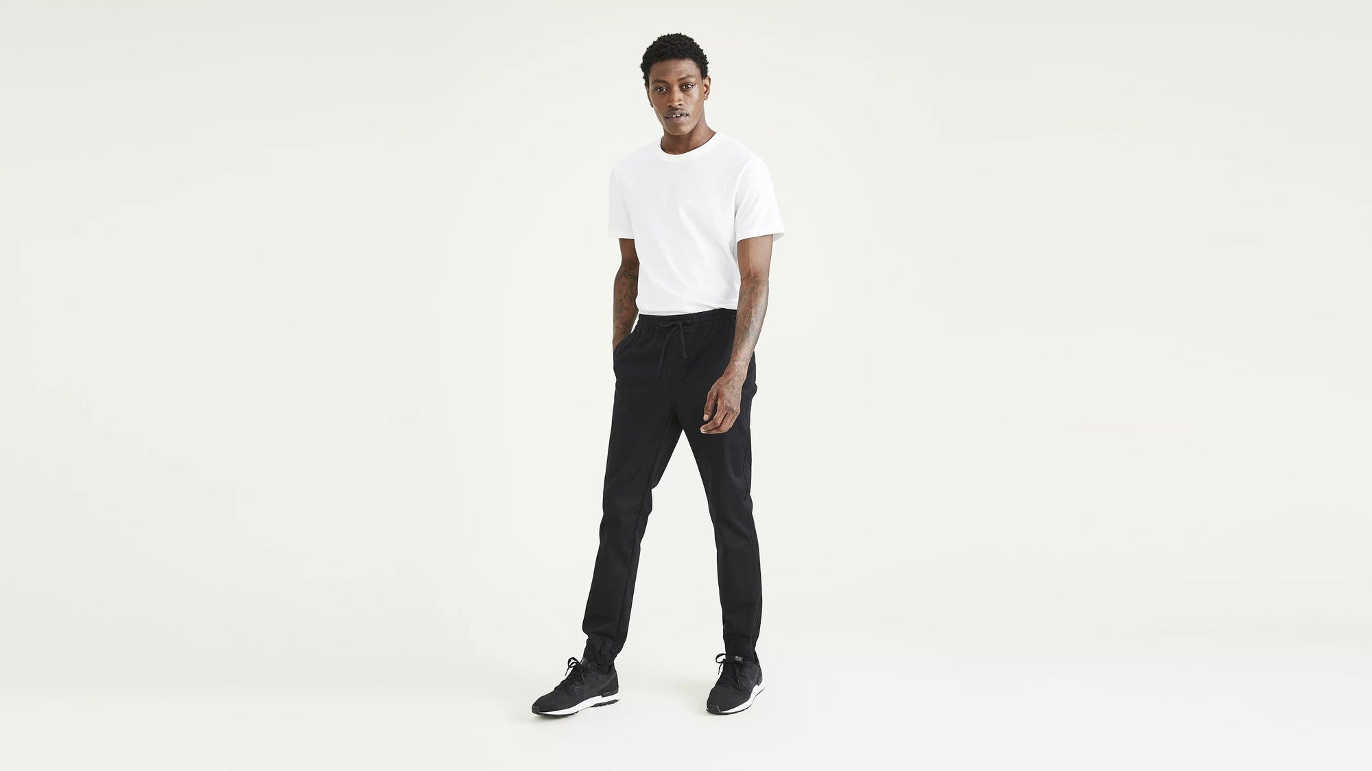 Dockers Mens Slim Fit  Ultimate Jogger Pants Beautiful Black XL