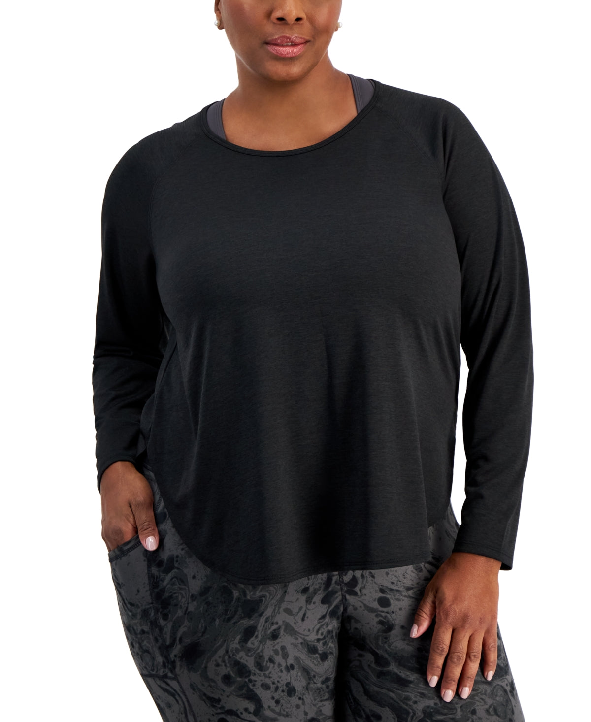 ID Ideology Women Regular fit Long Sleeve T-Shirt Shirt 2X Black Solid