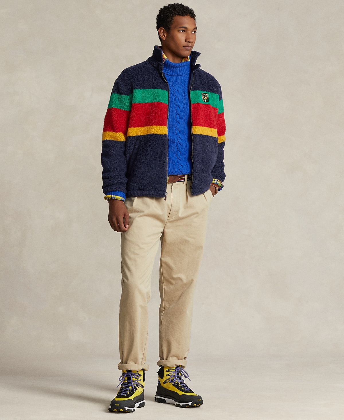 802513644-2.jpg