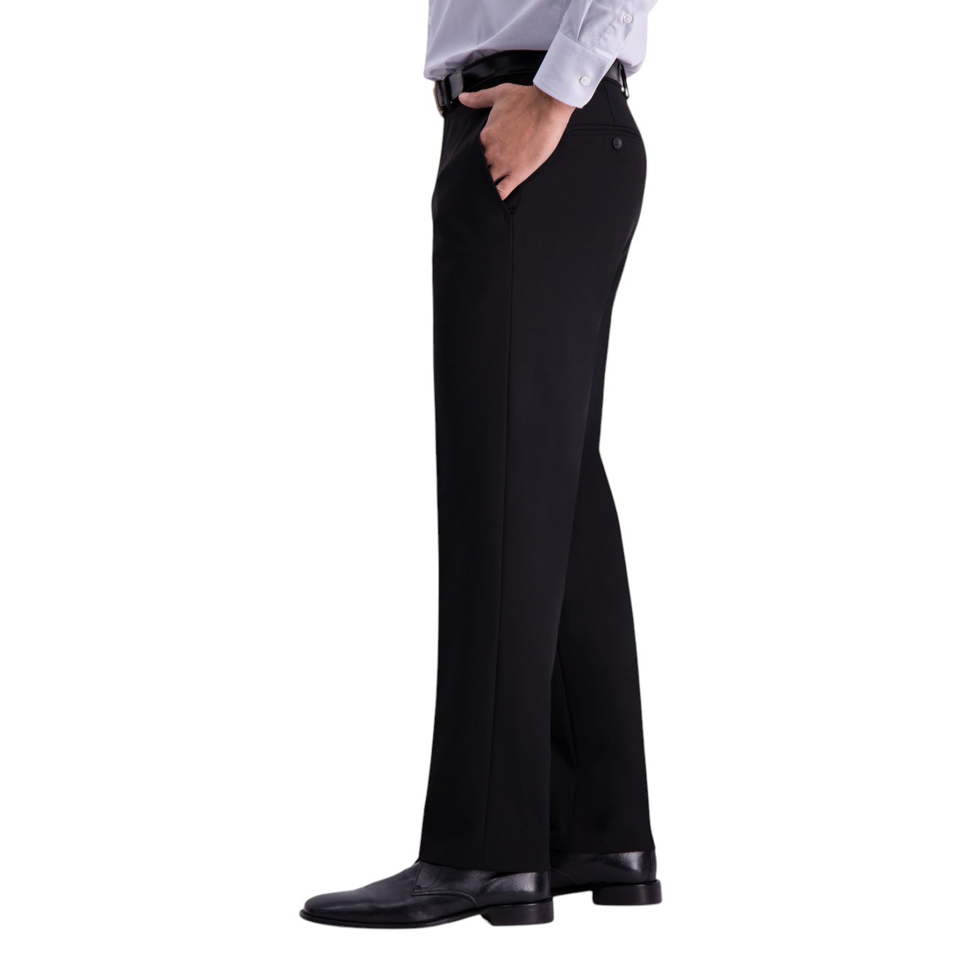Haggar Mens Straight fit Dress Pants 32 / 32 Black Solid Stretch