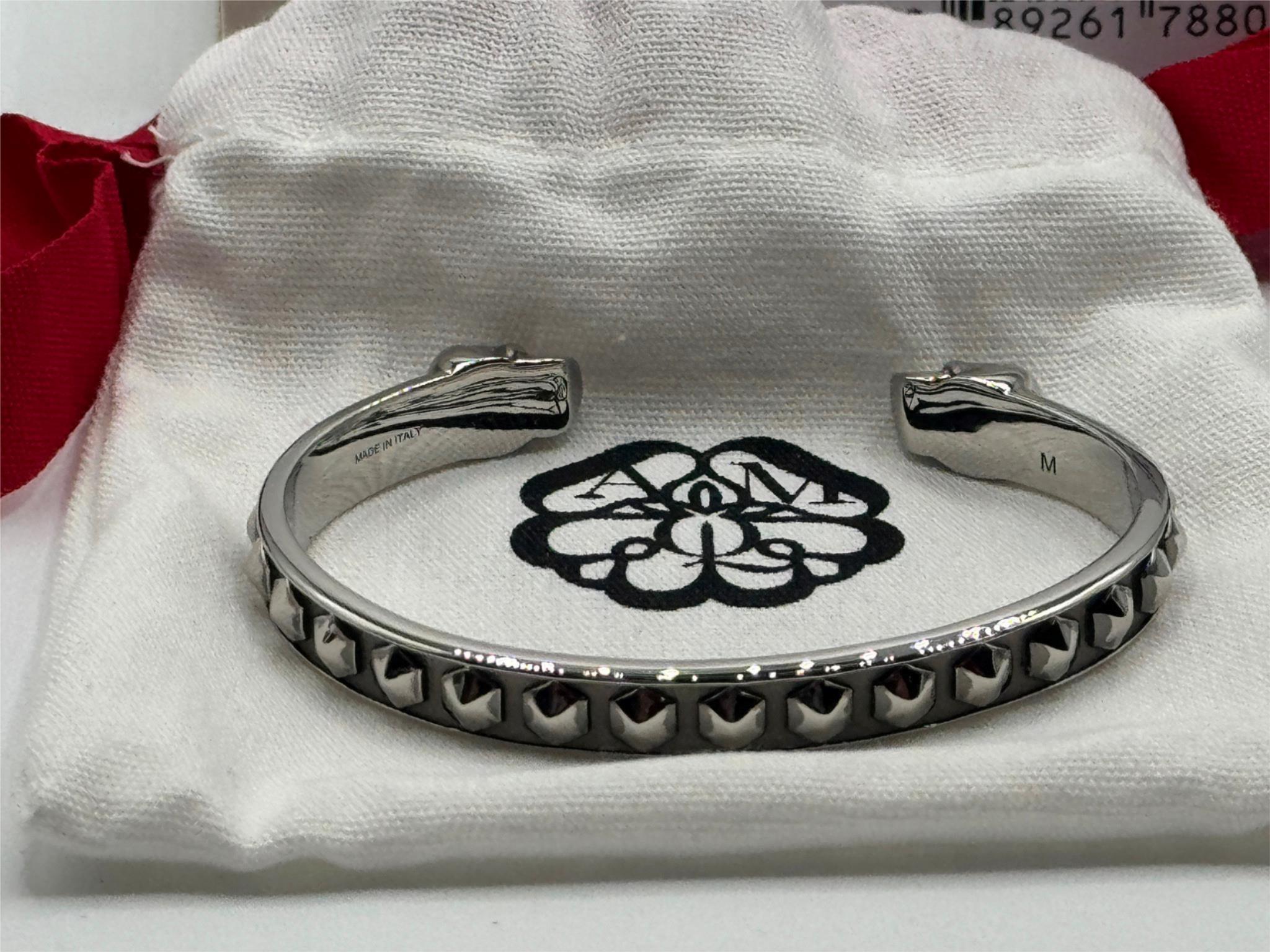 Alexander McQUEEN Skull Studs Cuff Bracelet Medium 490$