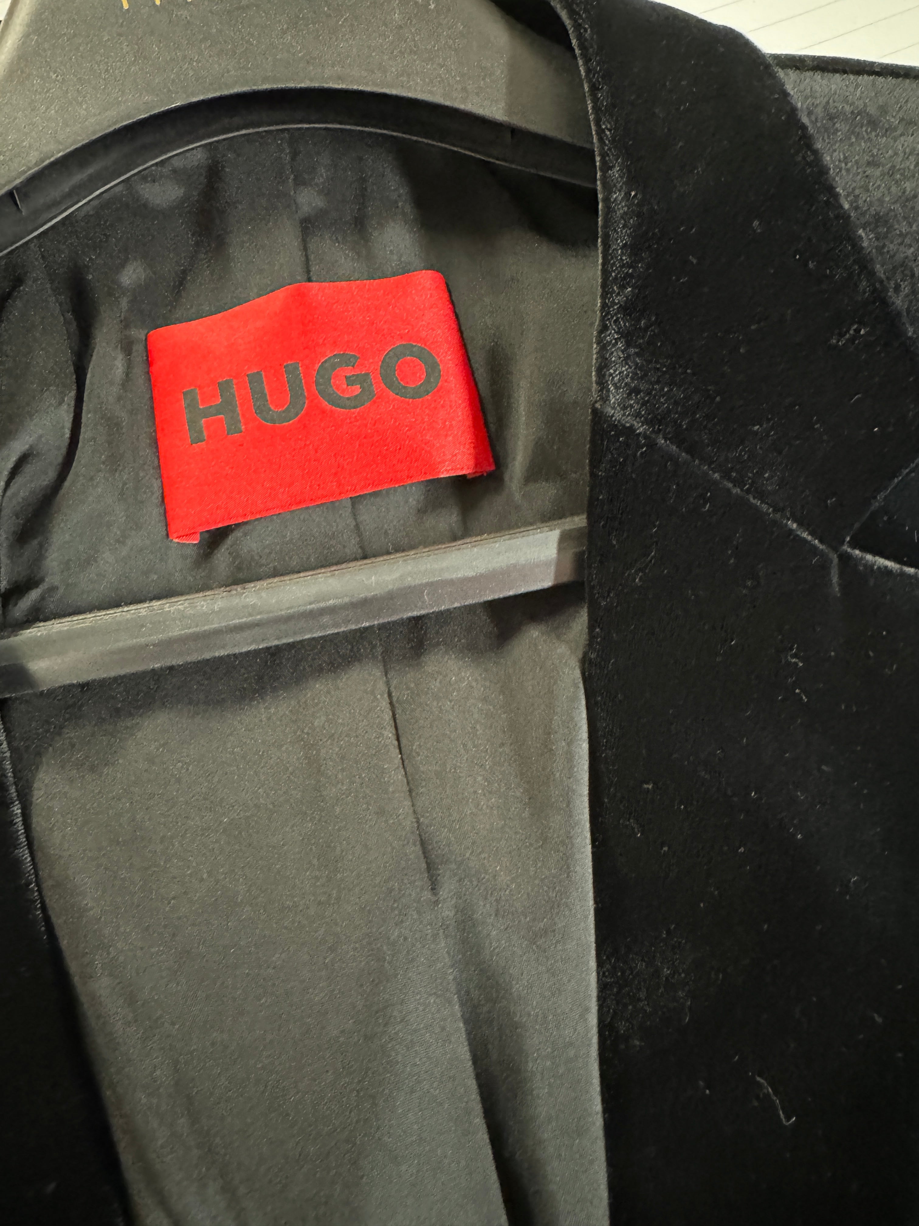 HUGO BOSS Mens Modern-Fit Velvet Dinner Tuxedo Jacket Black 42R
