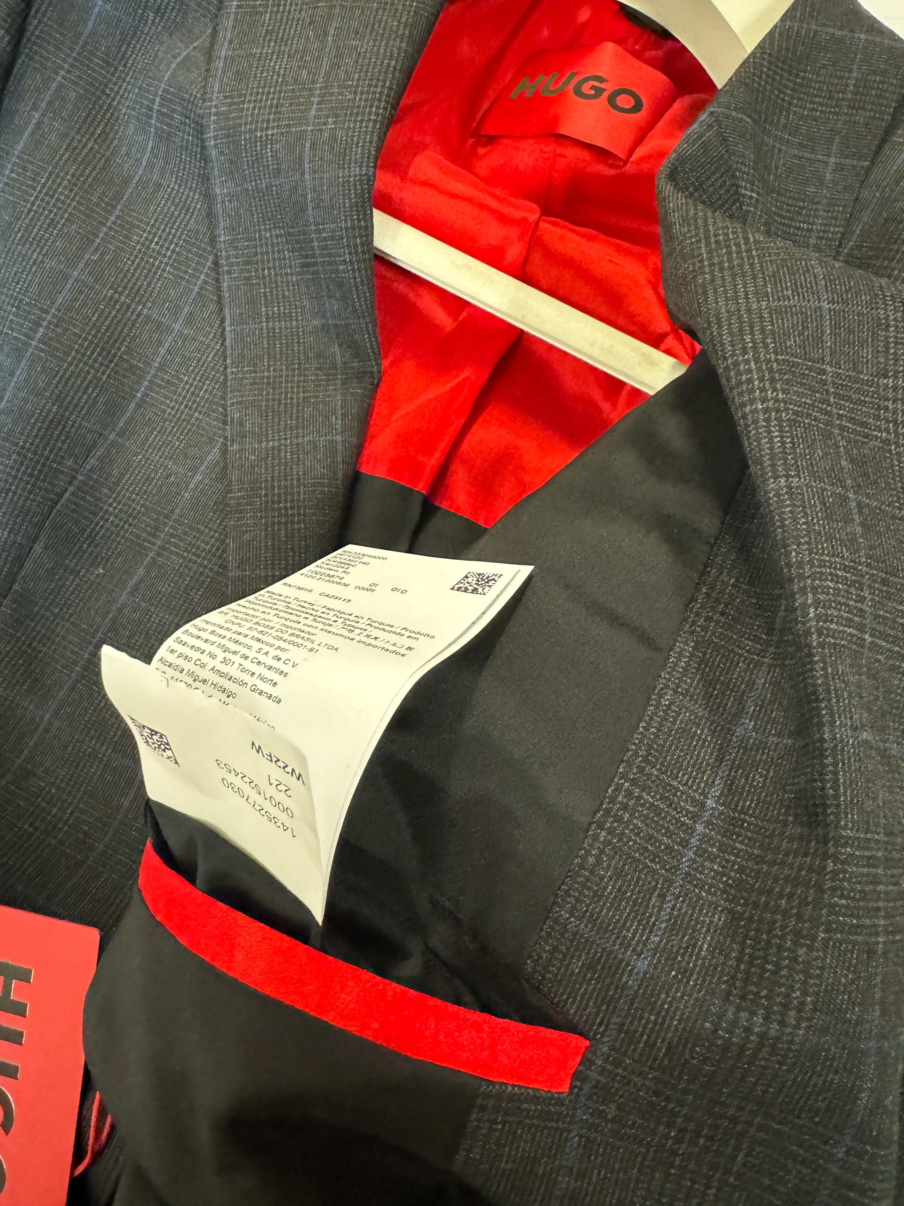HUGO BOSS Men's Suit Jacket 36R Charcoal Plaid Modern Fit Wool
