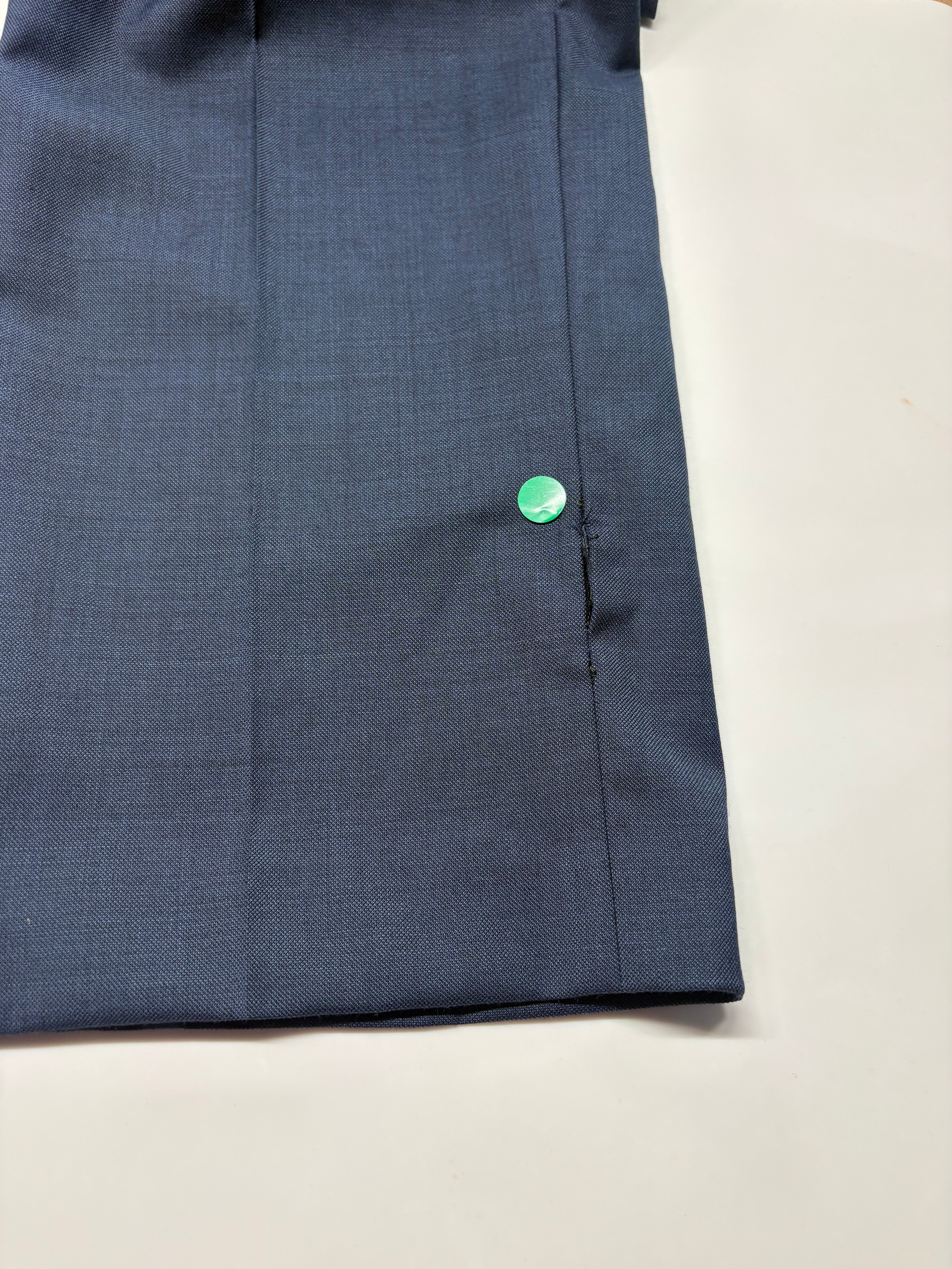 Tommy Hilfiger Mens Modern fit Wool Dress Pants 34 / 30 Blue Solid