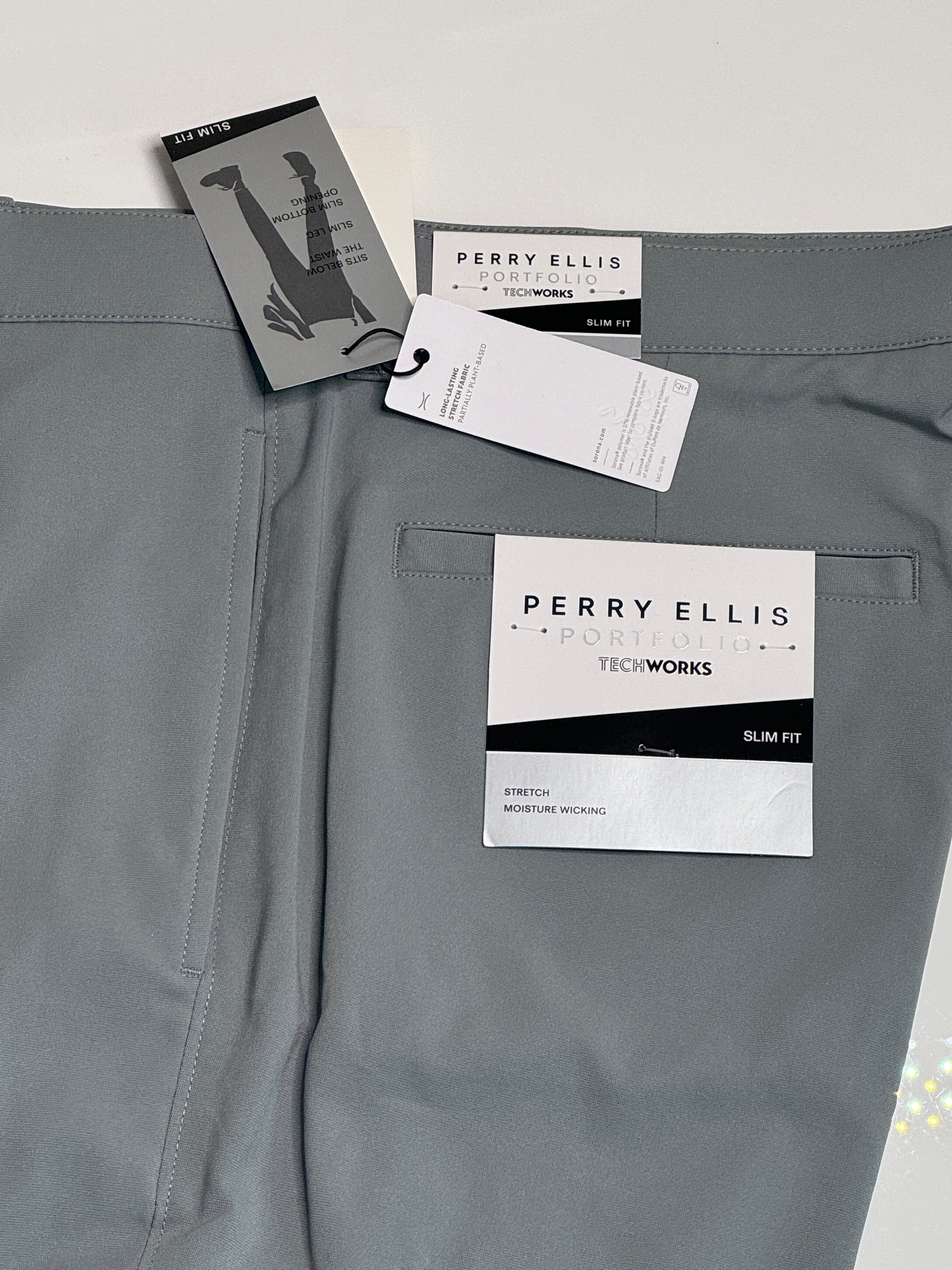 PERRY ELLIS PORTFOLIO Men's Slim-Fit Solid Tech Pants Monument Grey 30 x 29
