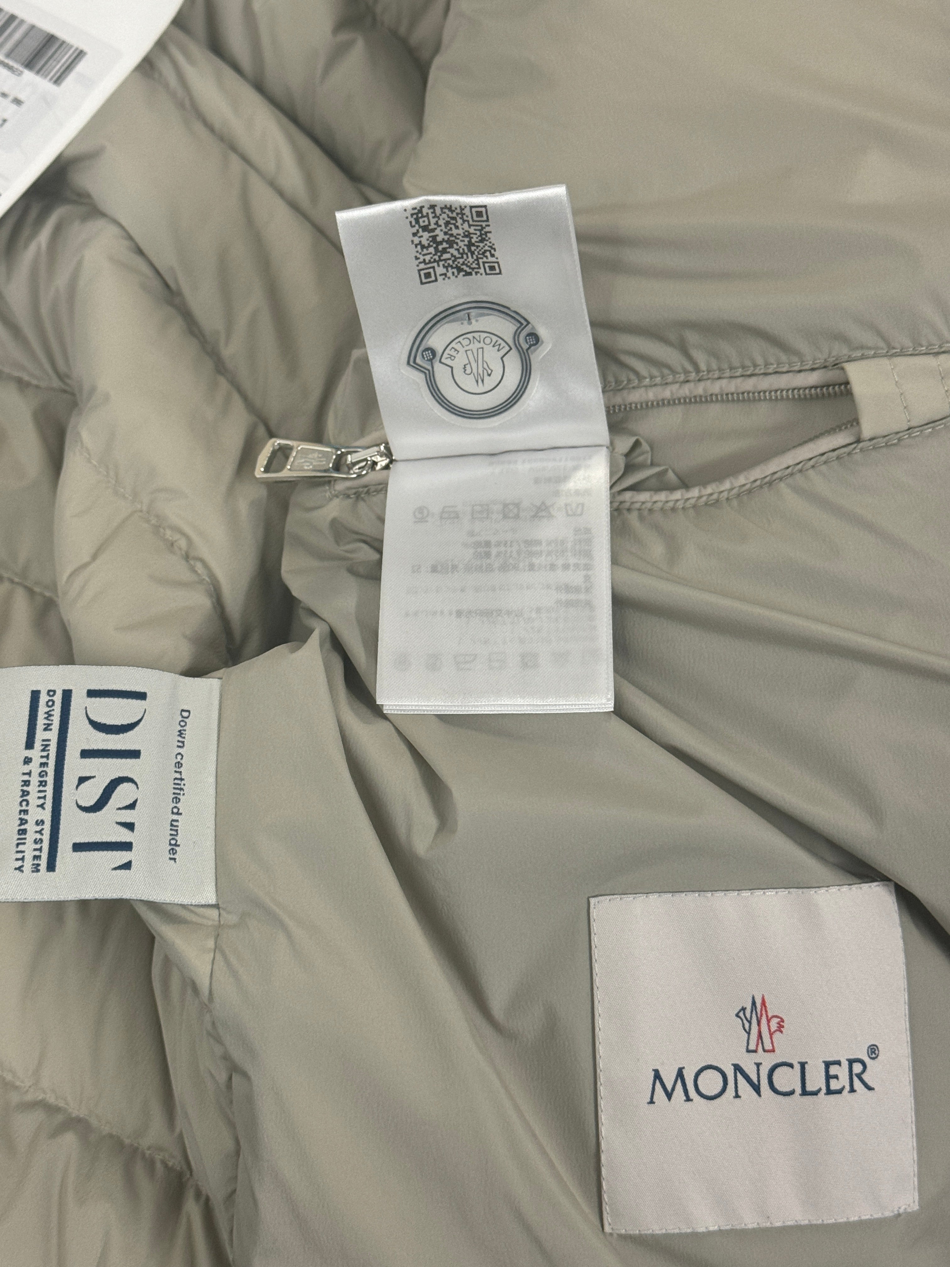Moncler Mens Mauldre Puffer Jacket Size 1 / Small Light Beige