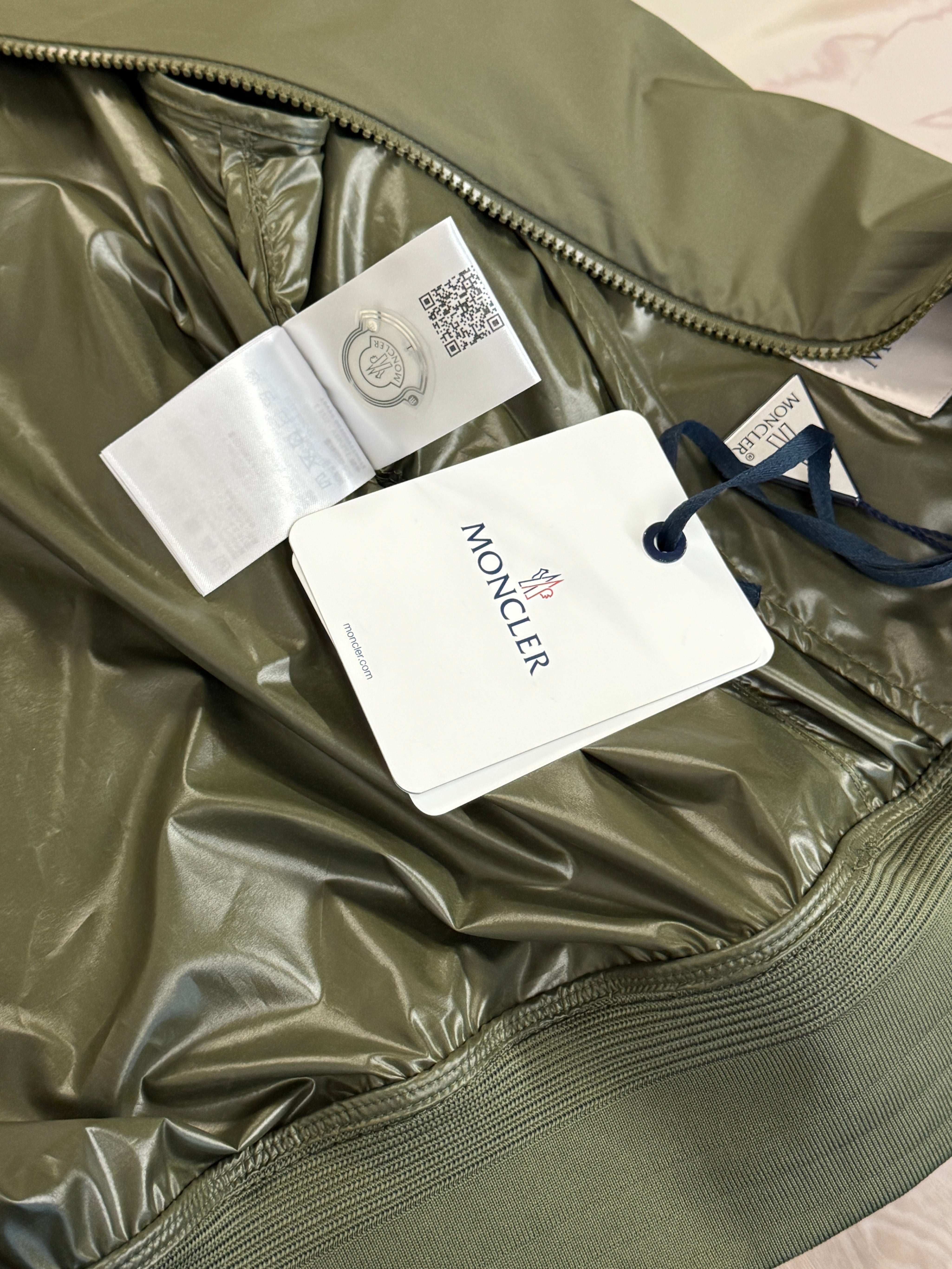 Moncler Mens Bharani Bomber Jacket Coat 3 / Large Olive Green