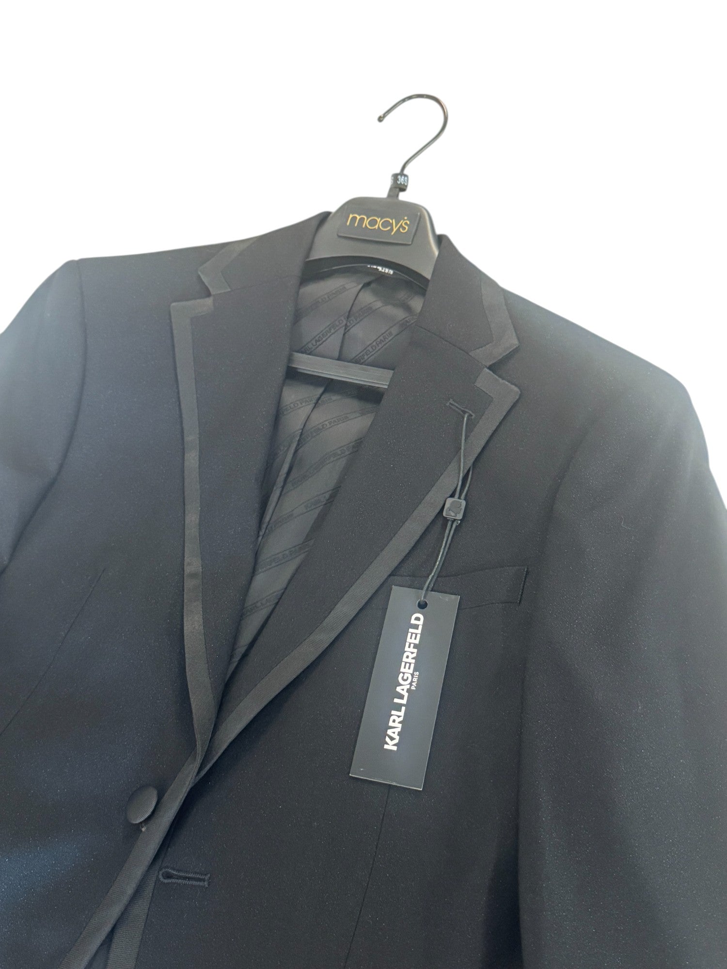 Karl Lagerfeld Mens Modern fit 2 Piece Tuxedo Suit 44 L / 37 Waist Black Stretch