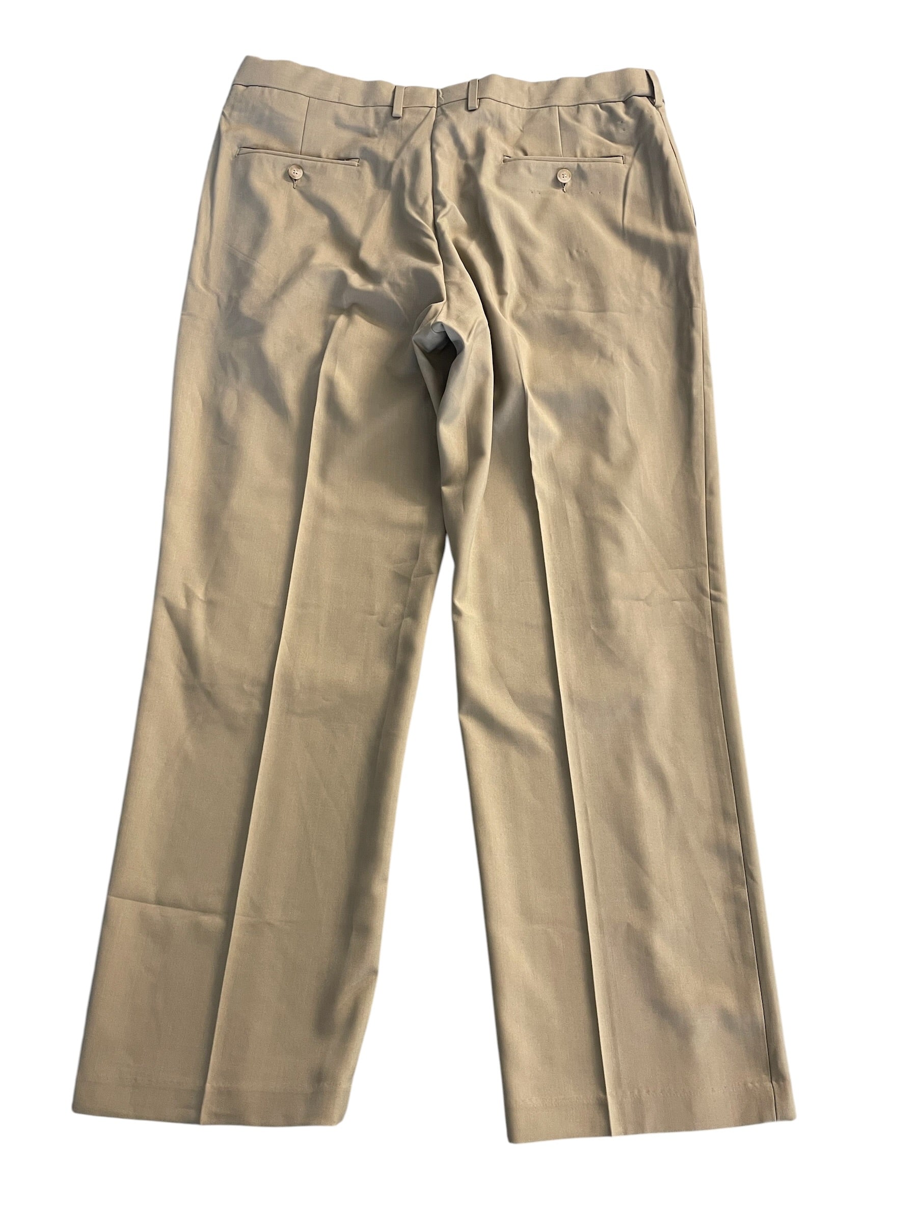 Haggar Mens Classic fit Chinos 38 / 30 Beige Solid