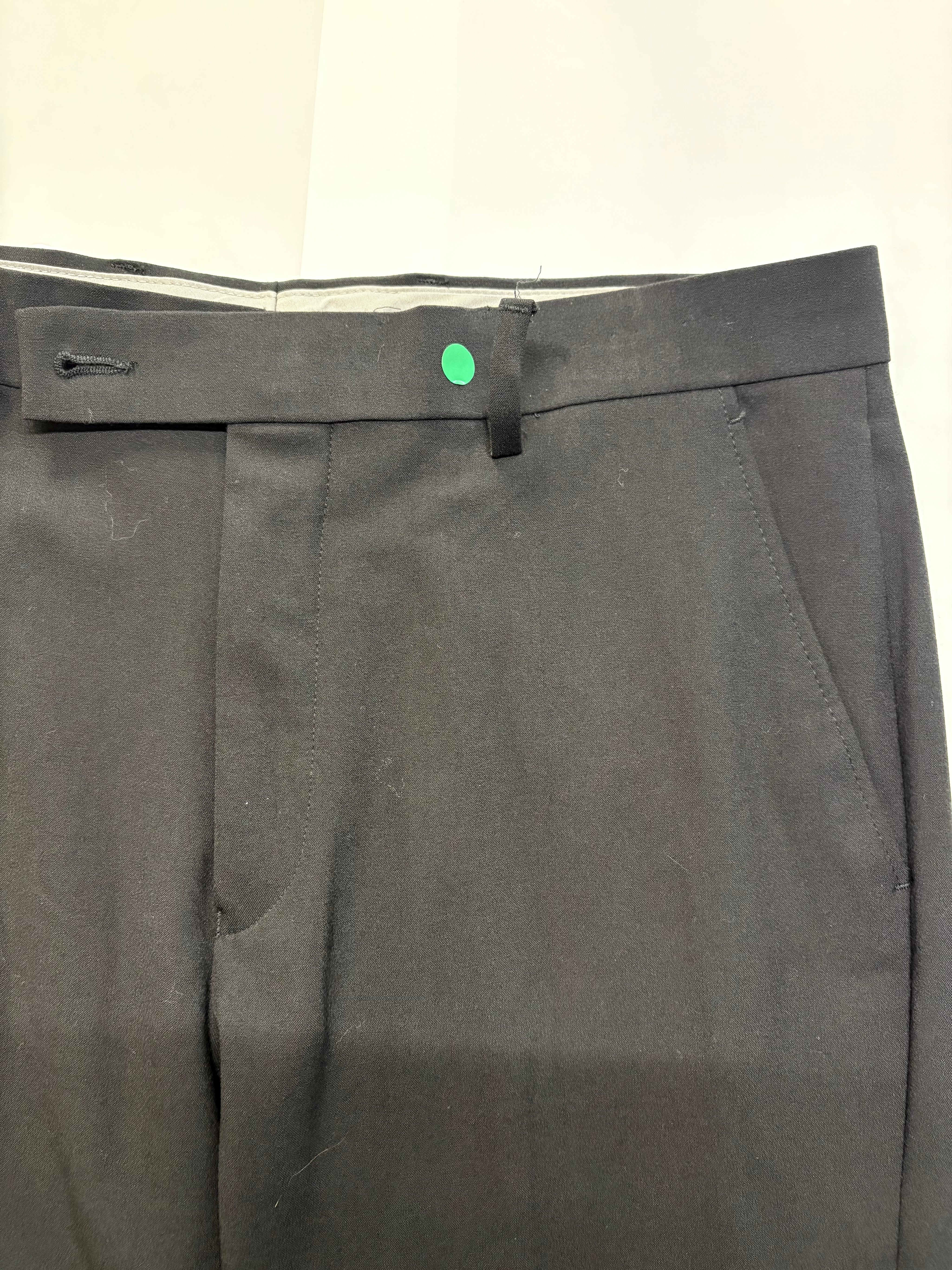Calvin Klein Mens Slim fit Dress Pants 32 / 32 Black Solid Stretch