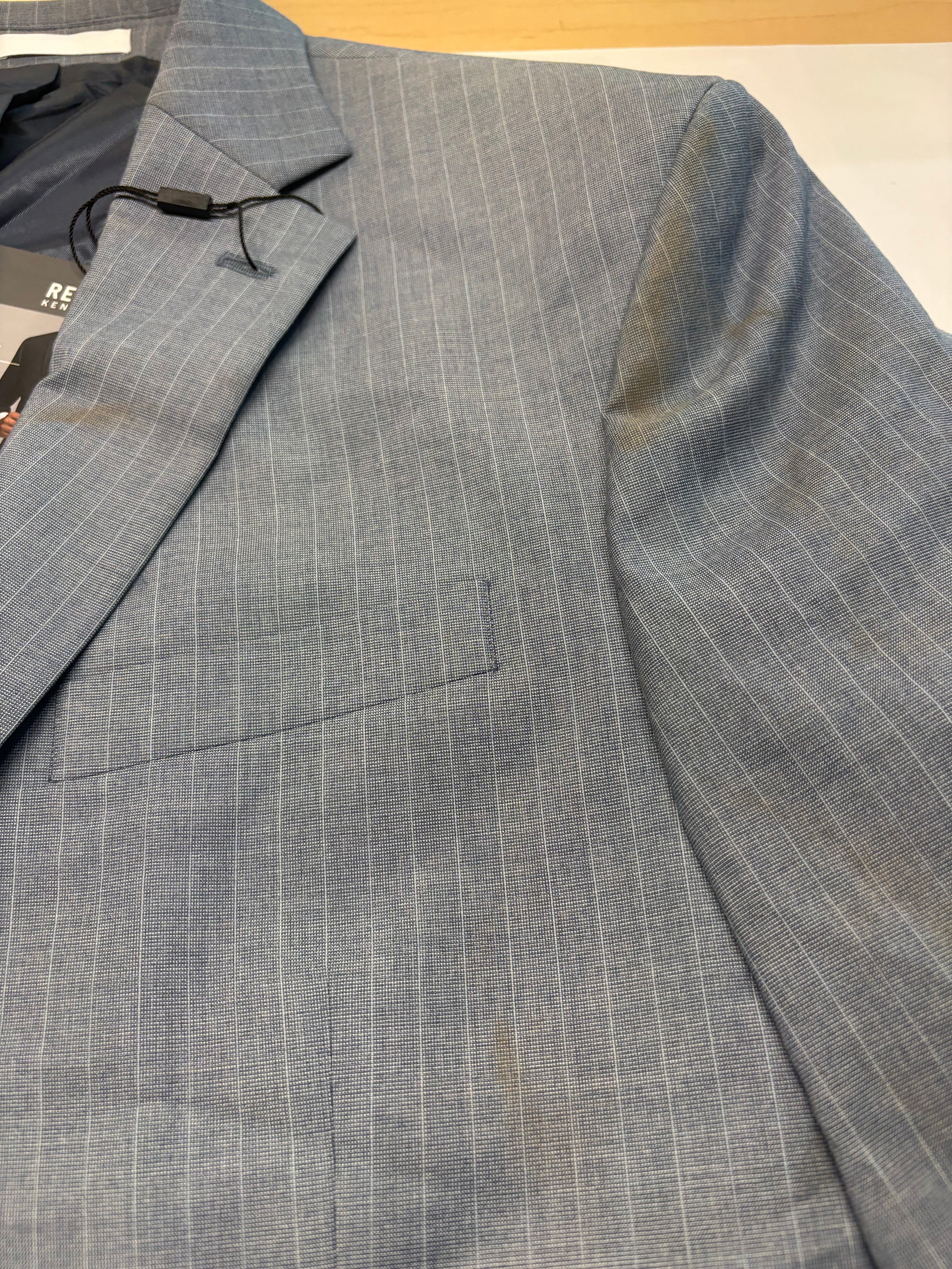 Kenneth Cole Mens Slim fit Suit Jacket Blazer 44 L Blue Pinstripe