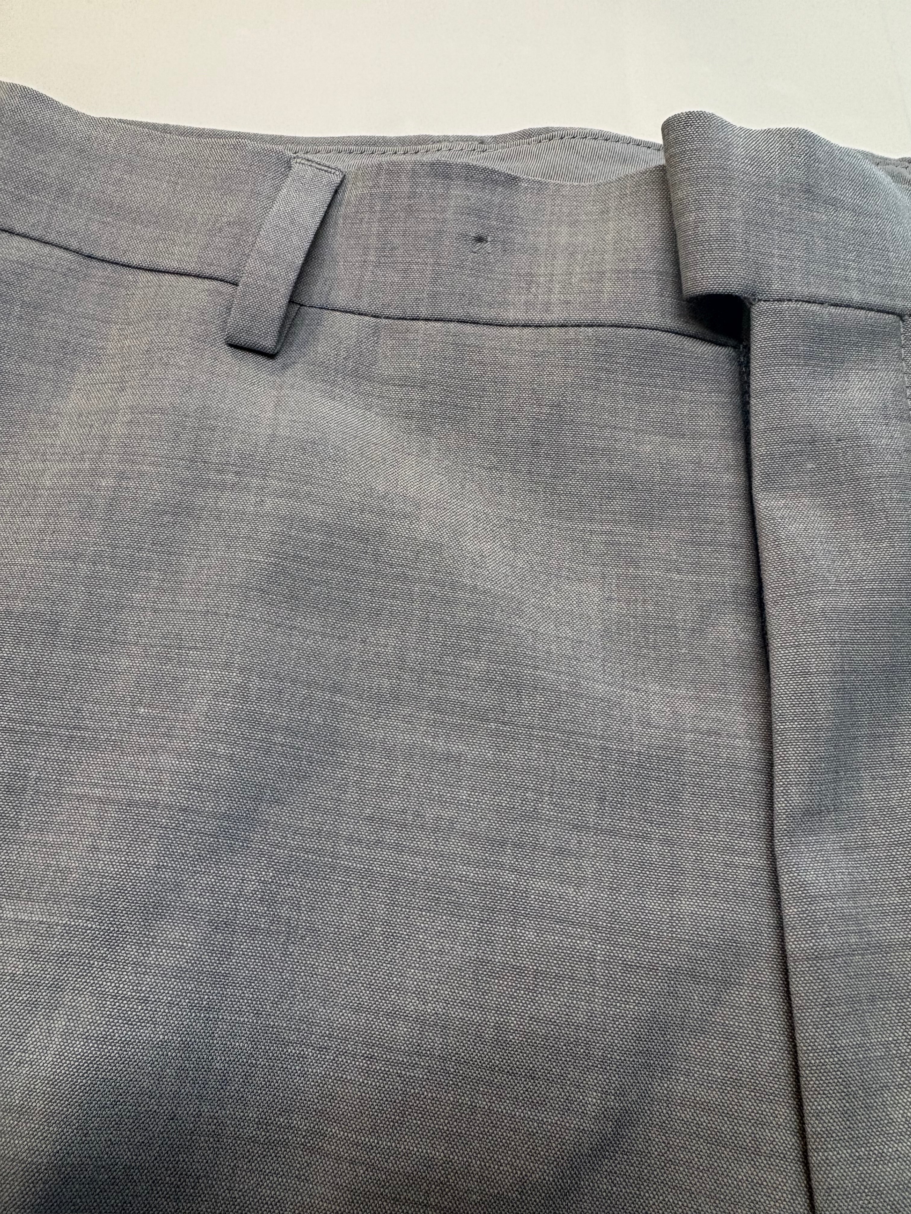 Calvin Klein Mens Slim fit Wool Dress Pants 32 / 30 Light Grey Solid