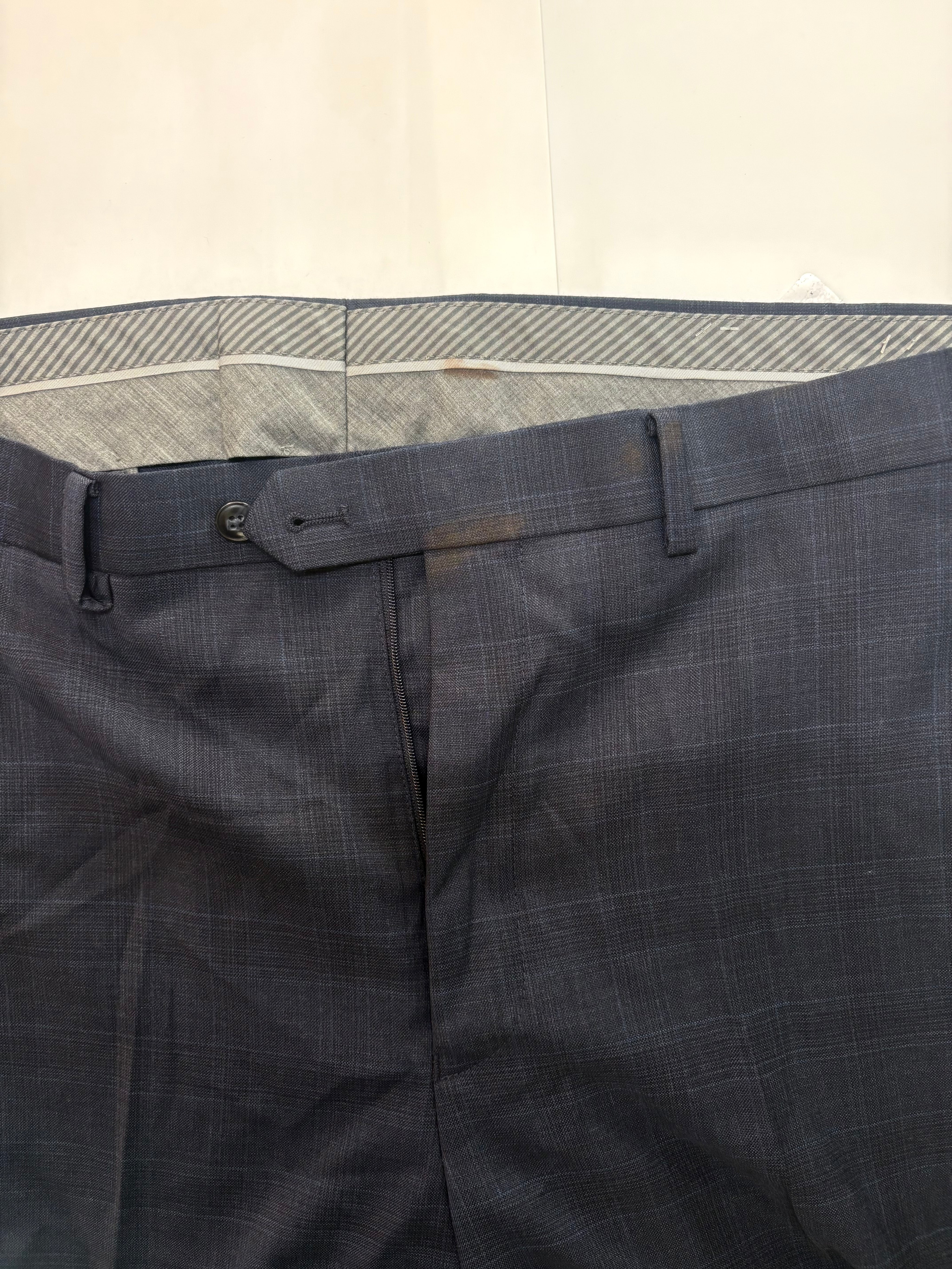 Michael Kors Mens Classic fit Dress Pants 38 / 34 Navy Blue Plaid Stretch