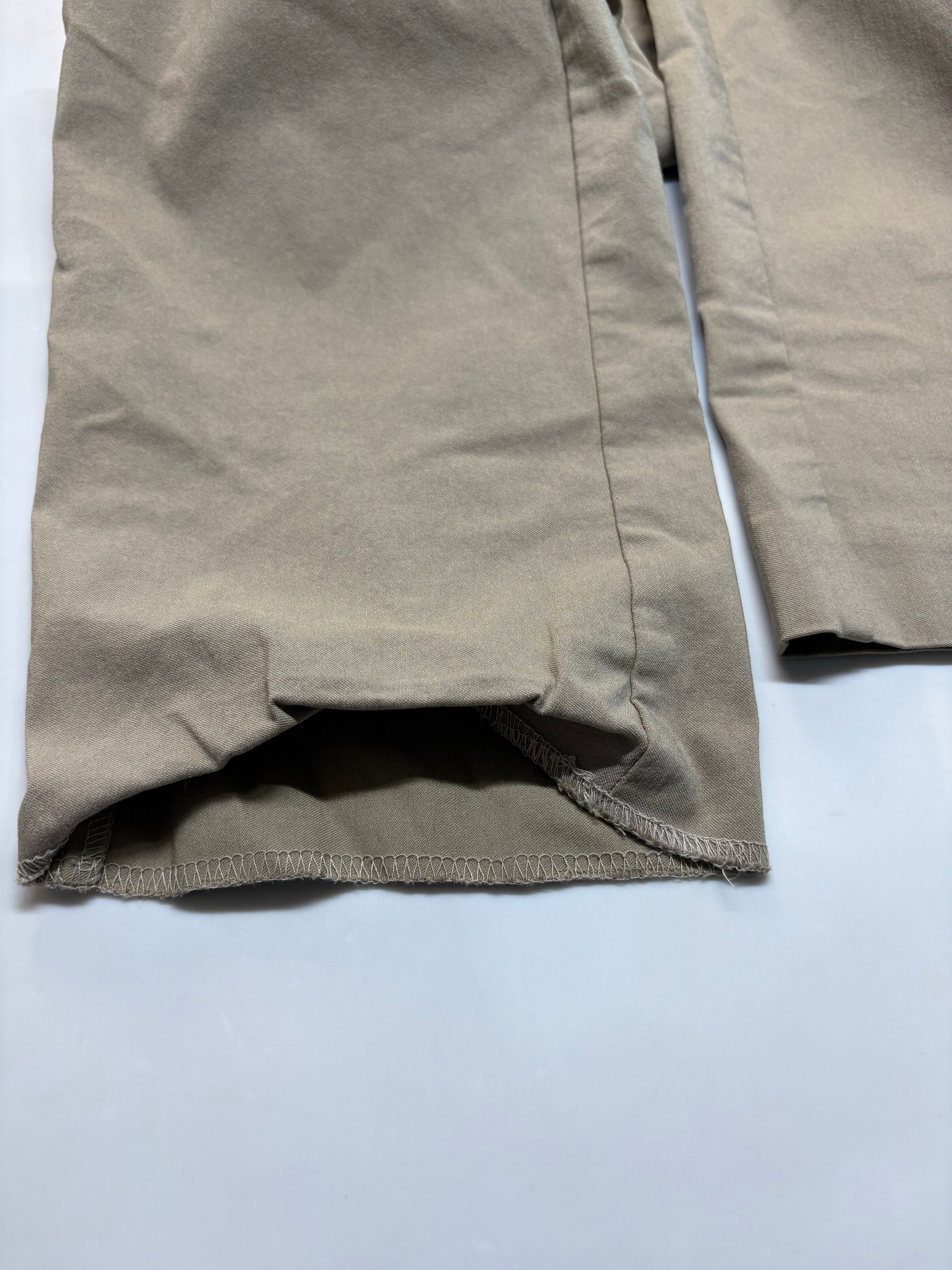 Tommy Hilfiger Mens Modern fit Dress Pants 34 / 30 Beige Solid Stretch