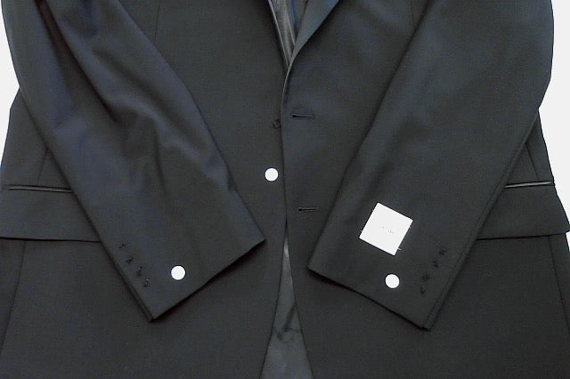 Calvin Klein Mens Slim fit Tuxedo Jacket Blazer 48 R Black Solid Stretch