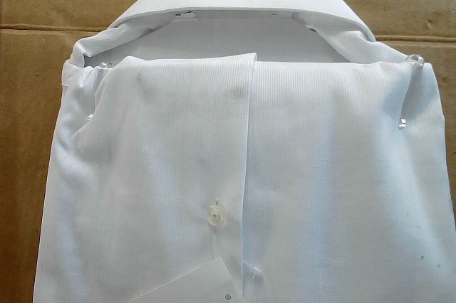 Van Heusen Mens Regular fit Dress Shirt Medium 15-15.5 32-33 White Solid
