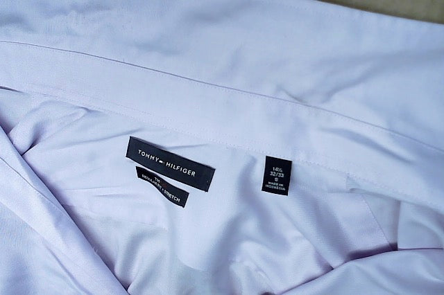 Tommy Hilfiger Mens Regular fit Dress Shirt Small 14.5 in 32-33 Light Purple