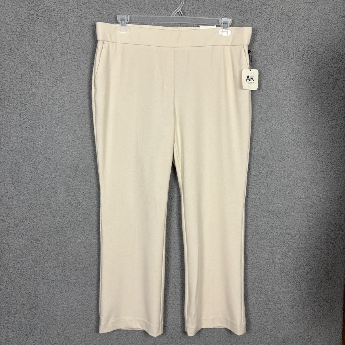 Anne Klein Womens Regular fit Dress Pants PL / 30 Beige Solid