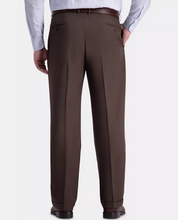 Haggar Mens Classic fit Dress Pants 44 / 29 Brown Solid
