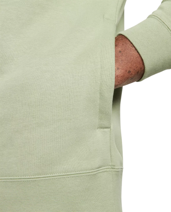 NIKE Sportswear Club Men's Brushed Back Half-Zip Pullover Green Large