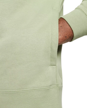 NIKE Sportswear Club Men's Brushed Back Half-Zip Pullover Green Large