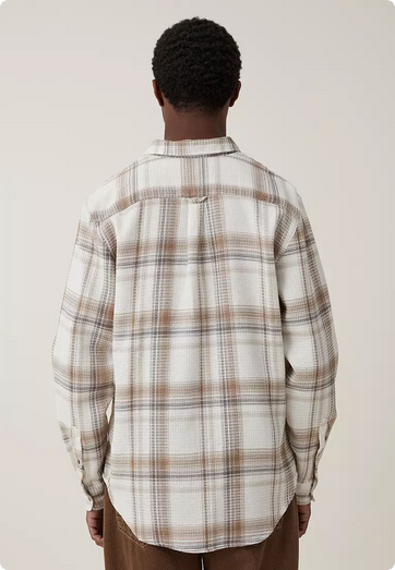 COTTON ON Mens  Boston Long Sleeve Button Down Shirt Off White Check Small