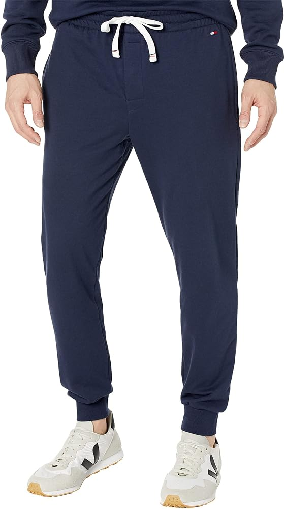 Tommy Hilfiger Men's Modern Essentials Tapered Dark Navy L L
