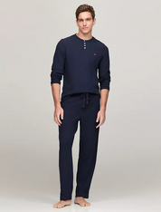 Tommy Hilfiger Men's Waffle Knit Long Sleeve Henley Shirt Thermal Navy Medium