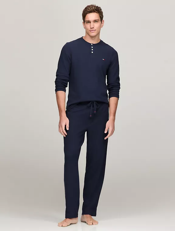 Tommy Hilfiger Men's Waffle Knit Long Sleeve Henley Shirt Dark Navy Large