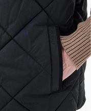 Barbour Men's Elmwood Colorblocked Embroidered Vest Black Medium