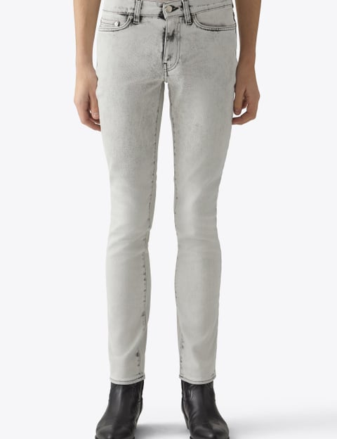 screenshot_202025-03-10_20at_2011-50-16_20497_b0d26f29b0-jeans_05_bleachedblack_102-new_standard.jpg_20_jpeg_20image_20480_20_c3_97_20720_20pixels.png